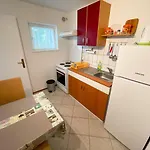 Perovic * Jadranovo