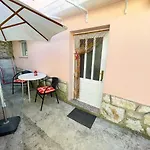 Apartman Perovic *