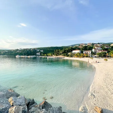 Perovic דירה יאדראנובו